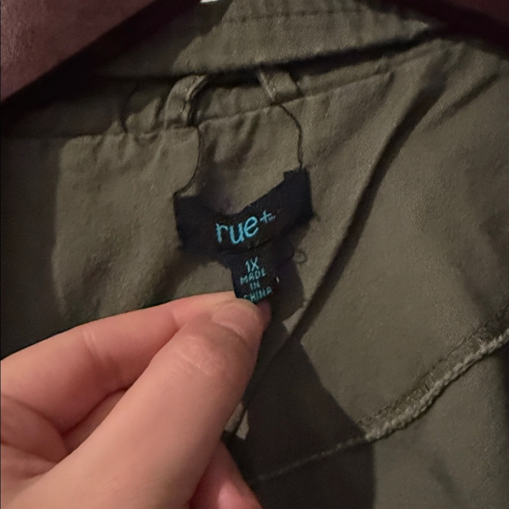 Olive Green Hooded Utility Vest - Picture 2 of 5